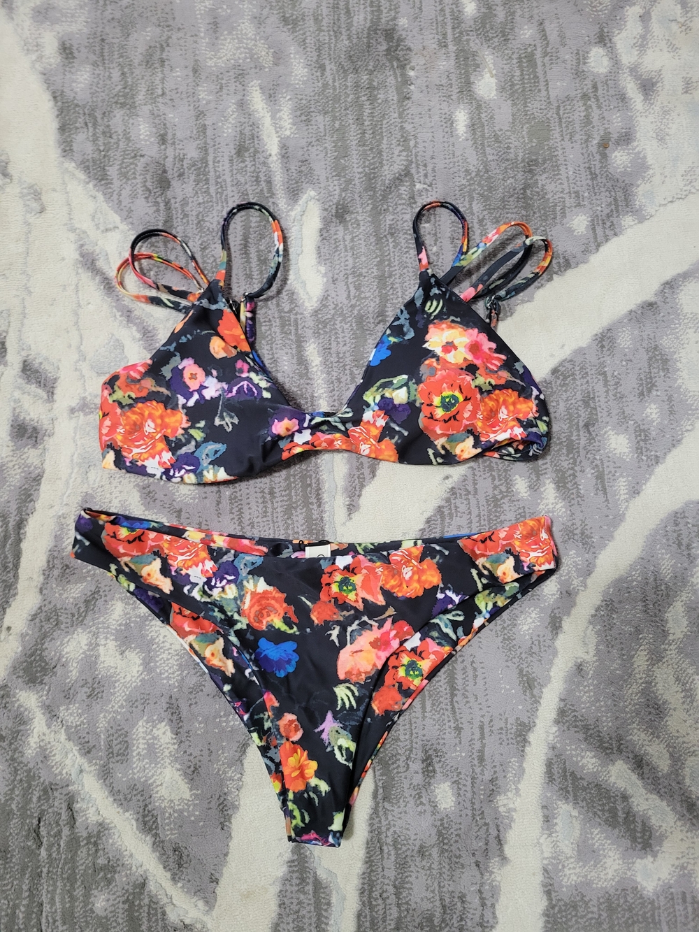 Cupshe Black Multicolor Floral Bikini Size L